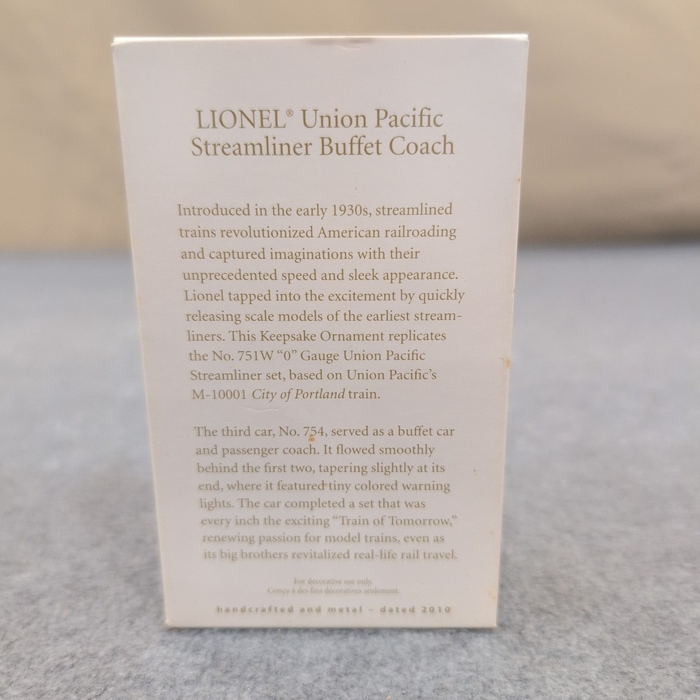 Hallmark Keepsake 2010 Lionel Union Pacific Streamliner Buffet Coach Ornament - Picture 2 of 3